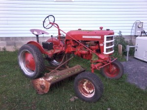 Farmall tractor pic