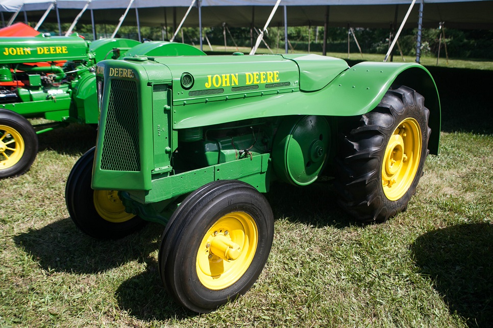 RG. John Deere AOS