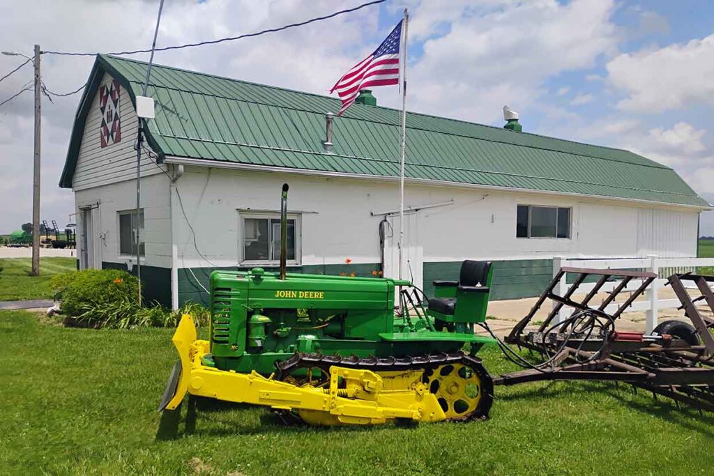 John Deere MC Crawler