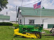 John Deere MC Crawler